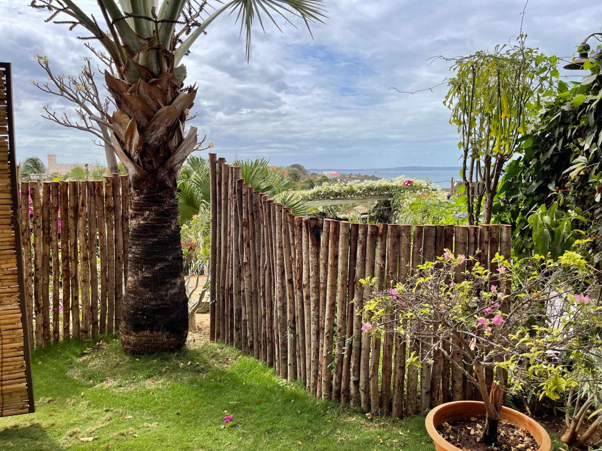 Le Jardin Exotique Hotel Antsiranana Kültér fotó